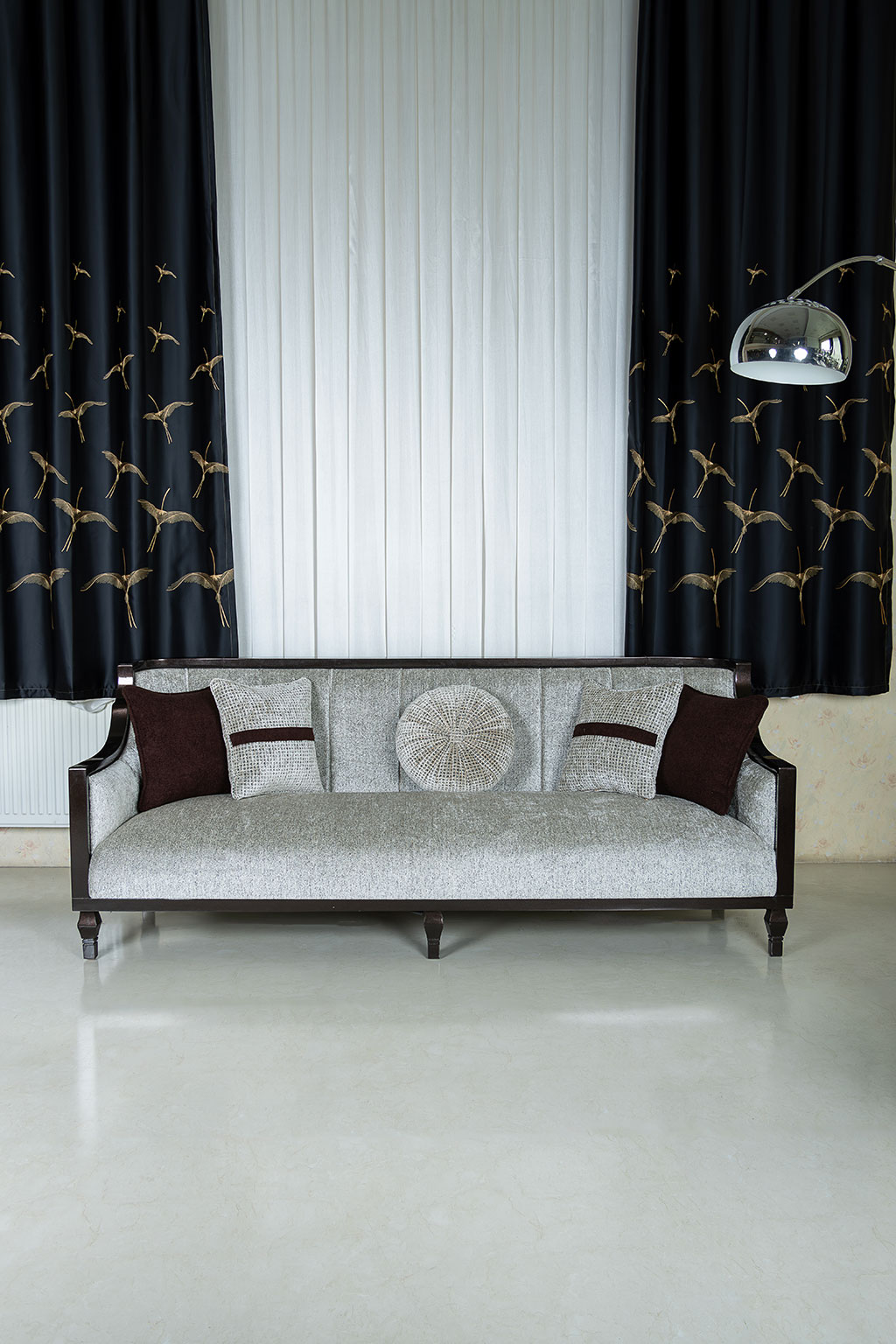 مبل نئوکلاسیک لونا