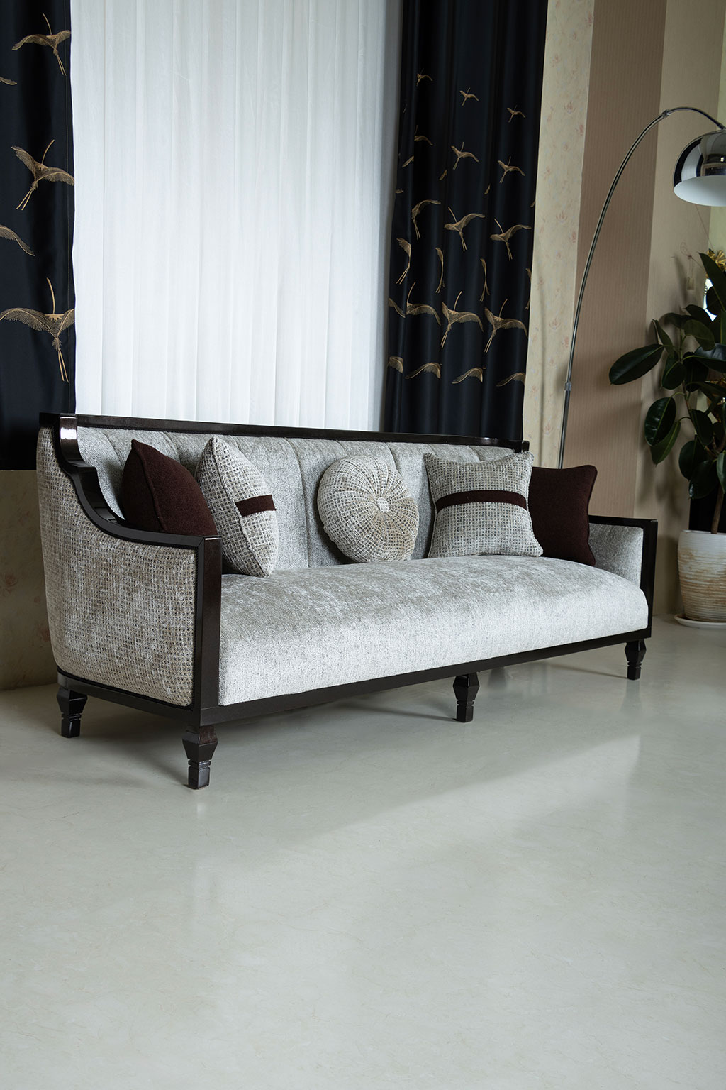 مبل نئوکلاسیک لونا Lona ۹ نفره: ترکیب لوکس، مینیمال و باشکوه - Image 4