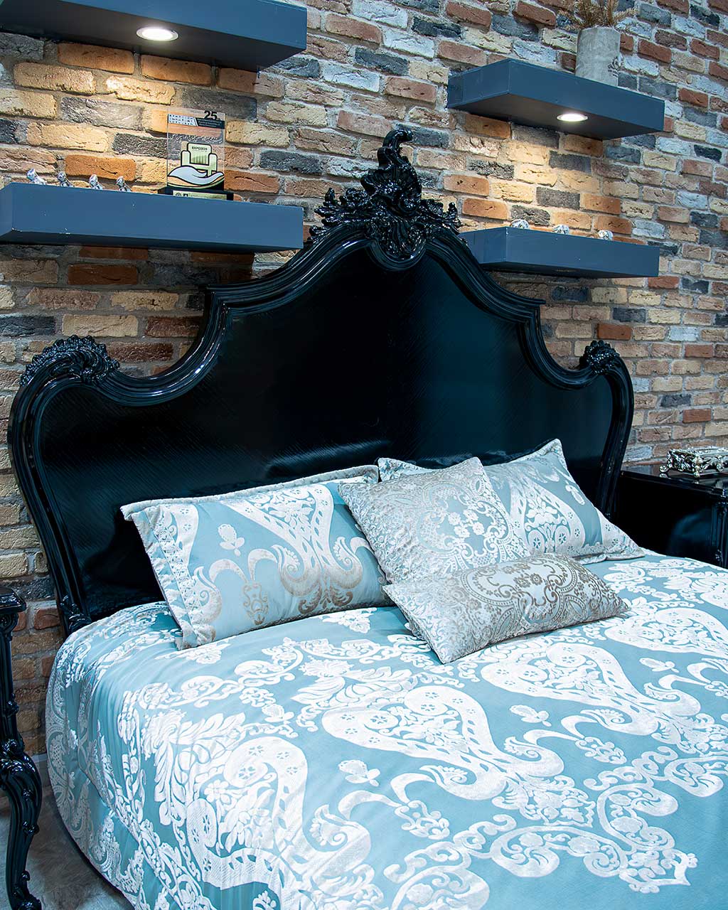 تخت آناهیتا - Image 3